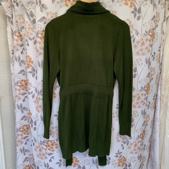 Knitted Dove Emerald Green Cardigan Sweater - Picture 8 of 13